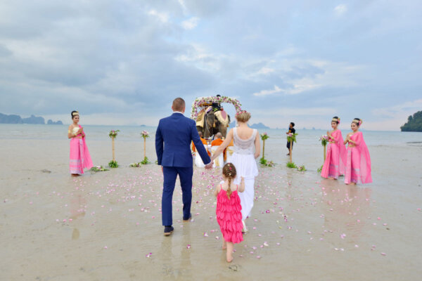 Elephant Wedding @ Beach